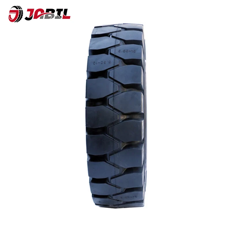 Које су предности чврстих гума отпорних гума у ​​односу на обичне гуме?